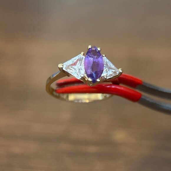 10K Gold Amethsyt/Trillion Cut Cz Ring - Picture 10 of 13